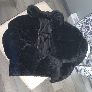 PRETTY LITTLE THING BLACK FAUX FUR BOMBER!!!
